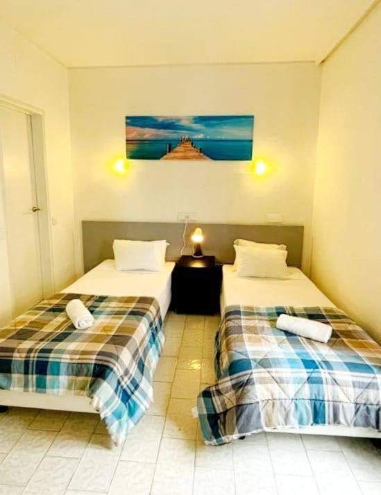 Central Atlantic Beach Guesthouse Costa de Caparica Kültér fotó